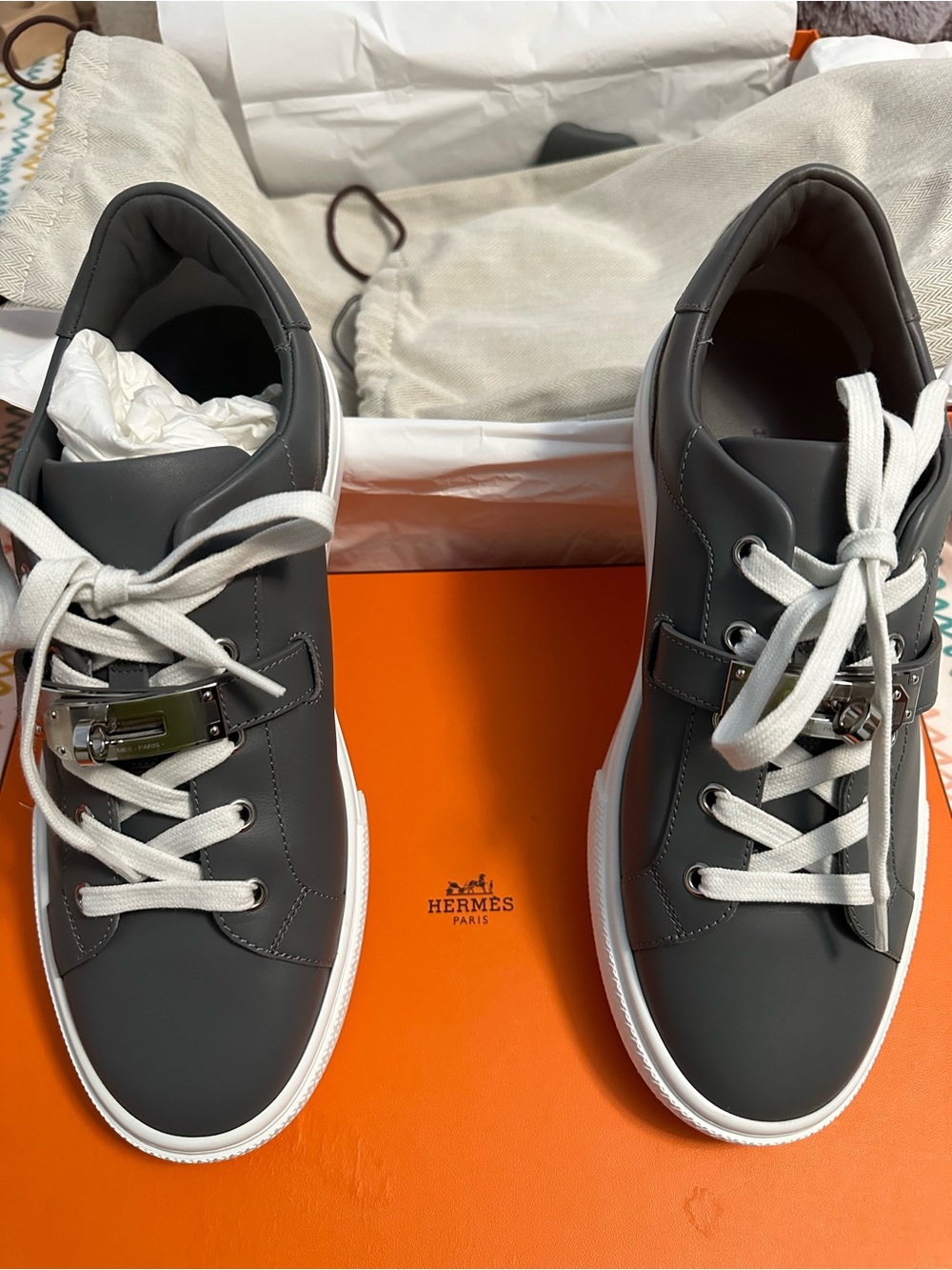 Hermes Men's Gray Low-Top Leather Sneakers